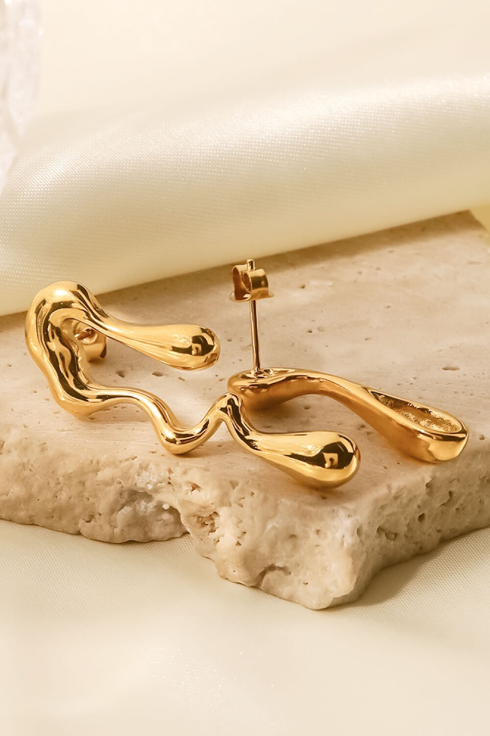 Wavy Tears Earrings